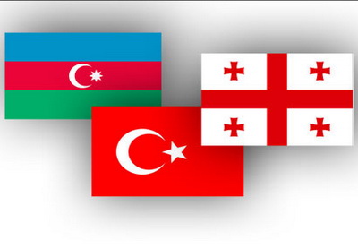 Главы МИД Азербайджана, Турции и Грузии подписали совместную декларацию
