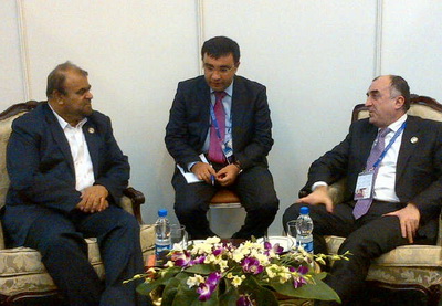 Глава МИД Азербайджана встретился с министром нефти Ирана