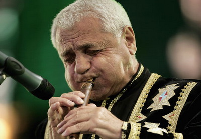 Известный армянский музыкант Дживан Гаспарян рассказал о дружбе с азербайджанскими музыкантами