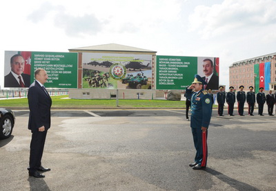 Ильхам Алиев принял участие в открытии в Евлахе гарнизона и комплекса жилых зданий новой N-ской военной части Госпогранслужбы