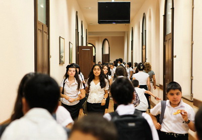 В средних школах Азербайджана осуществляются мероприятия по поддержке менторства