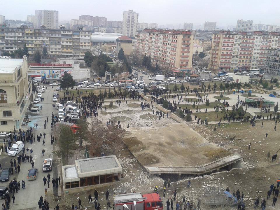 МЧС Азербайджана: При взрыве у станции метро в Баку пострадали 4 человека - ОБНОВЛЕНО – ФОТО – ВИДЕО