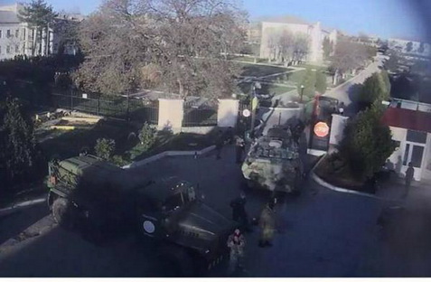Представитель Минобороны Украины: военнослужащие базы «Бельбек» встречали участников штурма без оружия - ВИДЕО