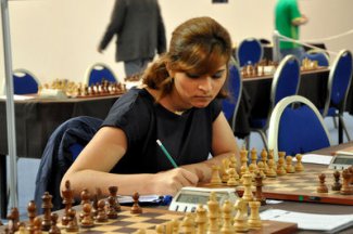 Азербайджанская шахматистка в четвертый раз сыграла вничью в чемпионате России