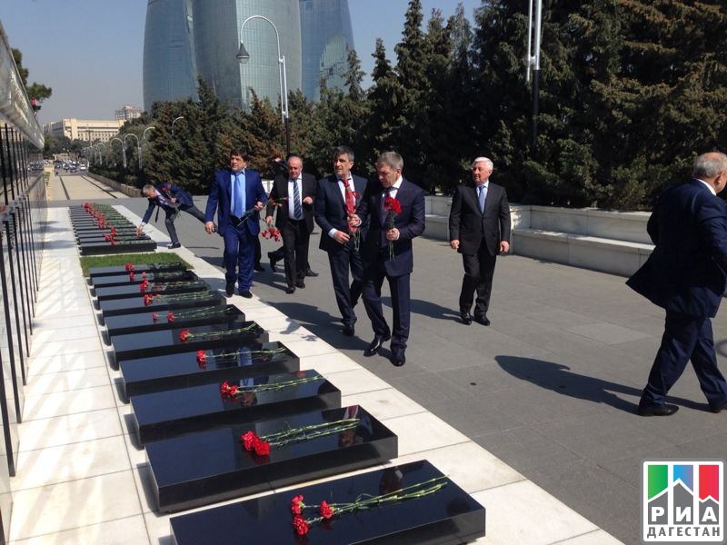 Глава правительства Дагестана посетил с рабочим визитом Азербайджан - ФОТО