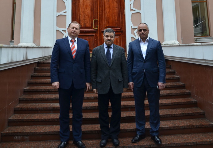 Посол Азербайджана в Украине встретился с губернатором Сумской области