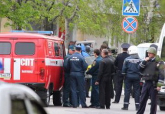 Захвативший заложников в Белгороде сдал оружие