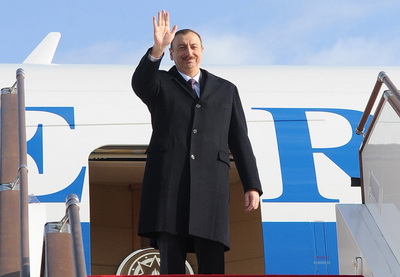 Президент Азербайджана отбыл в Прагу на саммит «Восточного партнерства»