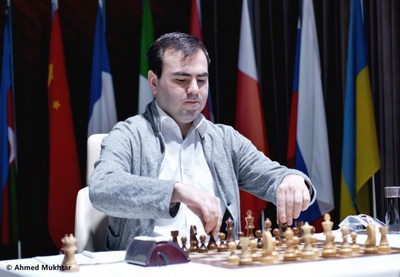Мемориал Вугара Гашимова: Карлсен проиграл, Мамедъяров и Раджабов сыграли вничью в 4-м туре - ОБНОВЛЕНО