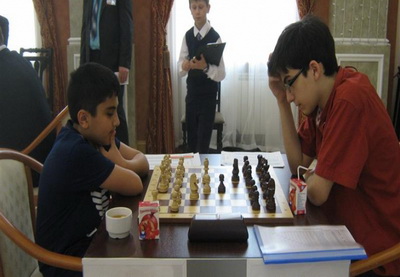 Азербайджанский шахматист сыграл вничью в третьем туре турнира «Юные звезды мира»