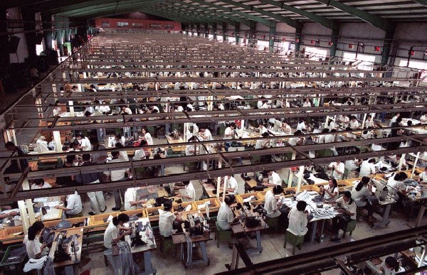 Foxconn нанимает 100 000 рабочих для сборки iPhone 6