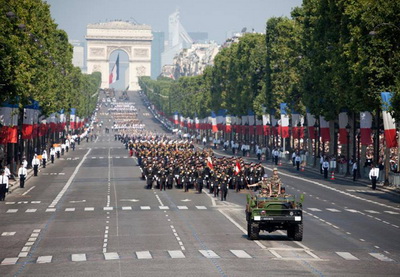 Азербайджанские военные приняли участие в параде в Париже - ФОТО