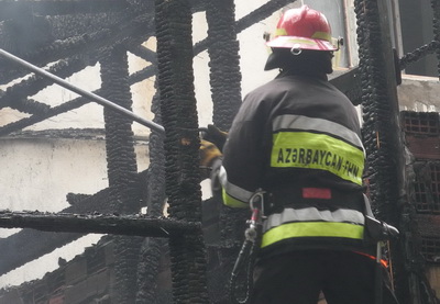 В Азербайджане при пожаре в доме погиб человек