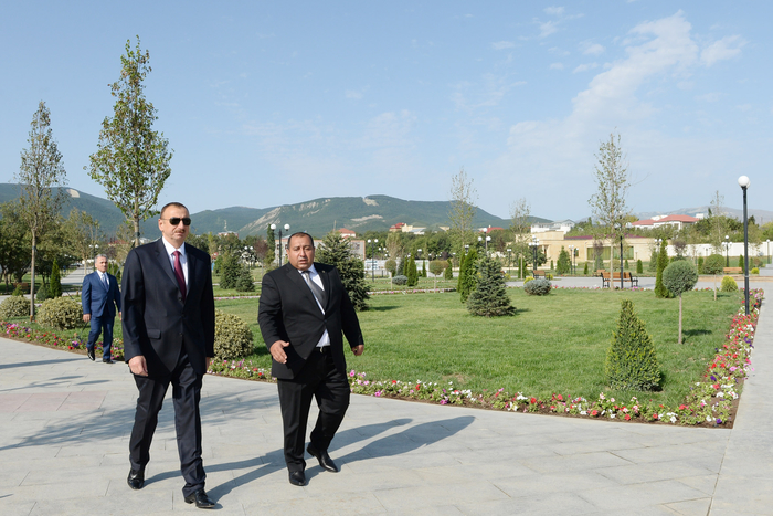 Ильхам Алиев ознакомился с реконструированным парком Гейдара Алиева в Хызы - ФОТО