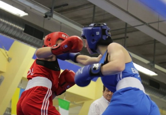 Азербайджанская спортсменка вышла в полуфинал чемпионата Европы по боксу, обеспечив себе медаль