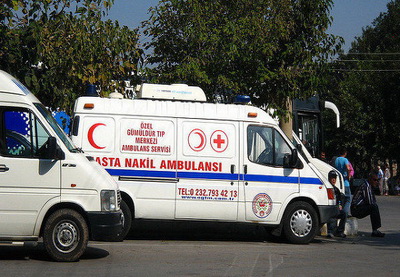 СМИ: автобус перевернулся в Турции, пострадали 52 человека