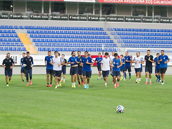 Сборная Азербайджана по футболу продолжает готовиться к матчу с Узбекистаном – ФОТО