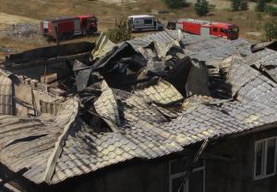 В результате пожара в Баку пострадали дома отца и сына