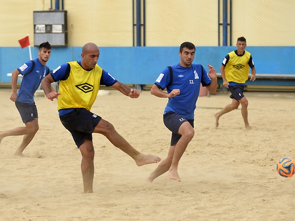 Сборная Азербайджана по пляжному футболу готовится к Кубку Европы в Баку – ФОТО