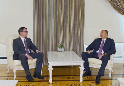 Ильхам Алиев принял посла Польши в Азербайджане - ФОТО