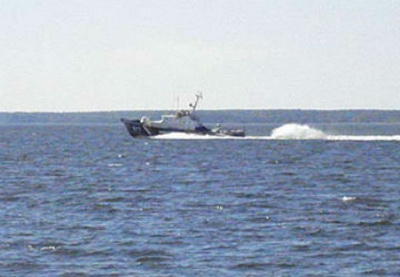 Американская береговая охрана открыла огонь по иранскому рыболовному судну
