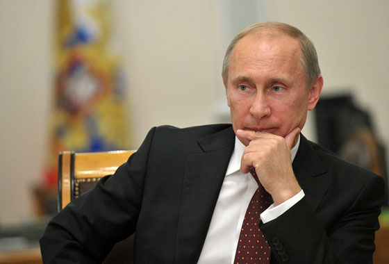 Рейтинг доверия Путину пошел на убыль