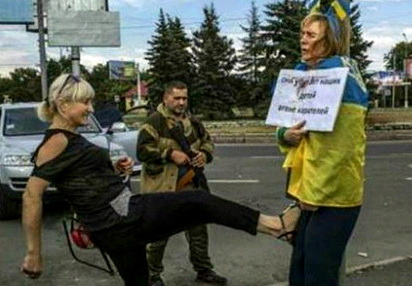 Украинка у «позорного столба» в Донецке: я молила, чтобы меня застрелили
