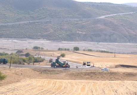 Большая часть работ по строительству автодороги Пирибейли-Чухурюрд выполнена - ФОТО