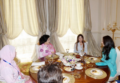 Состоялась встреча Мехрибан Алиевой с супругой премьер-министра Малайзии - ФОТО