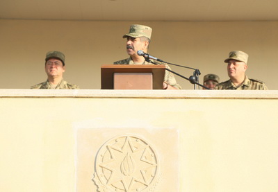Министр обороны Азербайджана встретился с военнослужащими запаса, участвующими в учениях - ФОТО