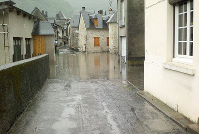 На юг Франции обрушился мощный циклон