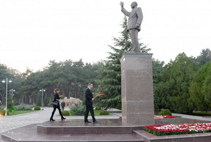 Президент Ильхам Алиев побывал в городе Нафталан - ФОТО