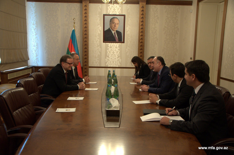 Глава МИД Азербайджана встретился с вице-спикером парламента Австрии