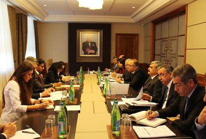 Самир Шарифов встретился с главой миссии МВФ по Азербайджану