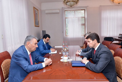Али Гасанов встретился с послом Украины в нашей стране