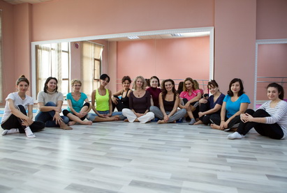 Active Mom\'s Club организовал бесплатный мастер-класс по йоге - ФОТО