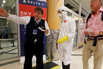 США будут проверять на Эболу всех приезжающих из Западной Африки