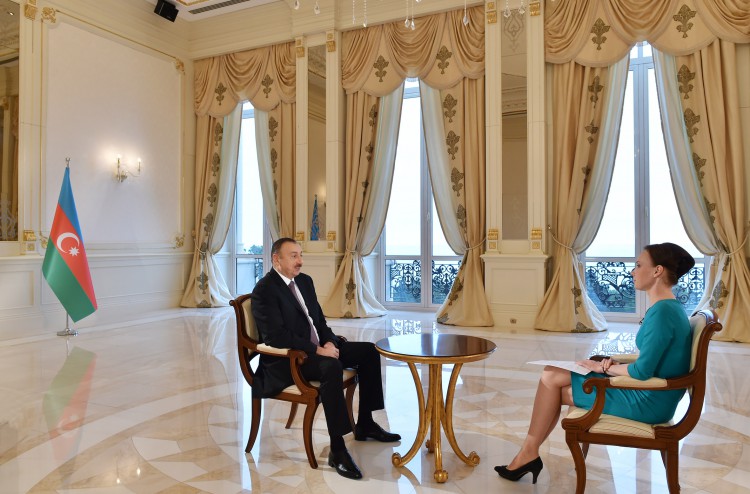 Ильхам Алиев дал интервью информационному телеканалу «Россия-24» - ВИДЕО
