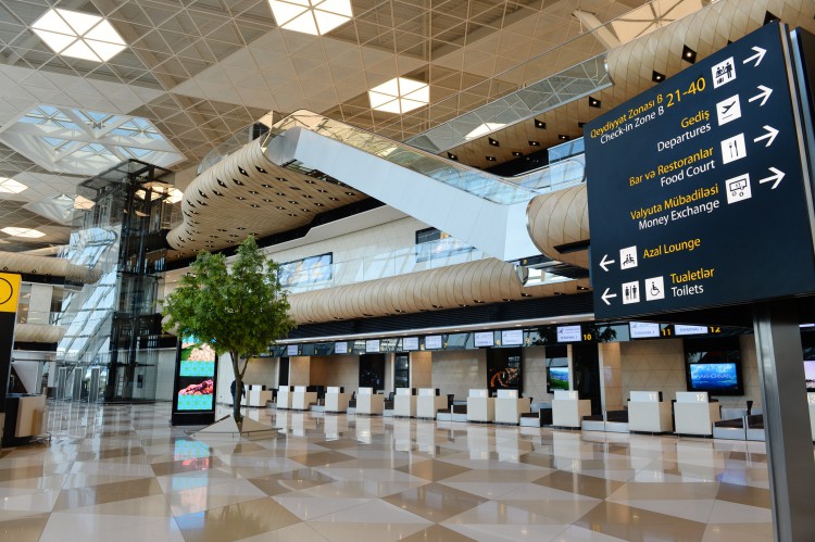 Все международные авиарейсы из аэропорта Гейдар Алиев будут осуществляться лишь с нового Терминала 1