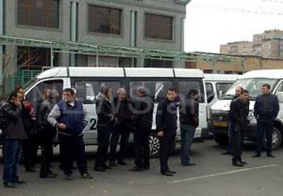 В Армении водители маршруток объявили забастовку