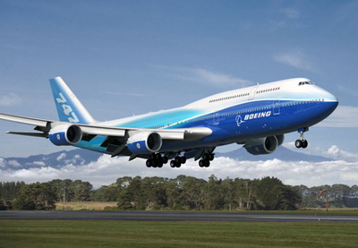 Азербайджан приобретет три авиалайнера Boeing 747-8