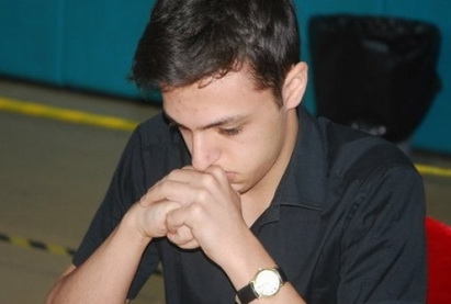 Азербайджанский гроссмейстер занимает 15-е место за тур до окончания турнира в ОАЭ