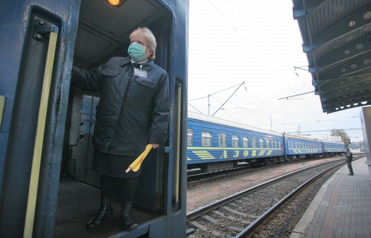 Украина прекратила железнодорожное сообщение с Крымом