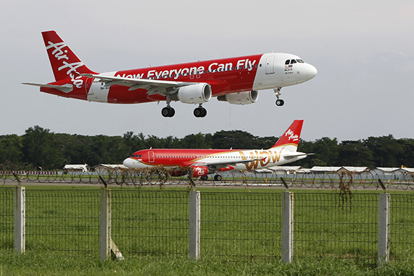 Глава поискового агентства: Самолет AirAsia упал на дно Яванского моря