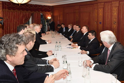 Президент Ильхам Алиев принял членов Германо-Азербайджанского форума и депутатов Бундестага - ФОТО