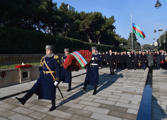 Ильхам Алиев почтил светлую память шехидов - ФОТО