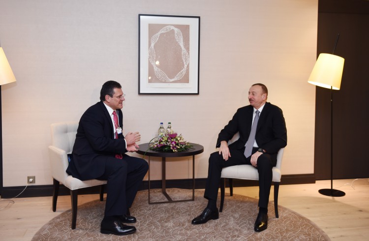 Состоялась встреча Президента Азербайджана Ильхама Алиева с вице-президентом Еврокомиссии по энергетическому союзу - ФОТО