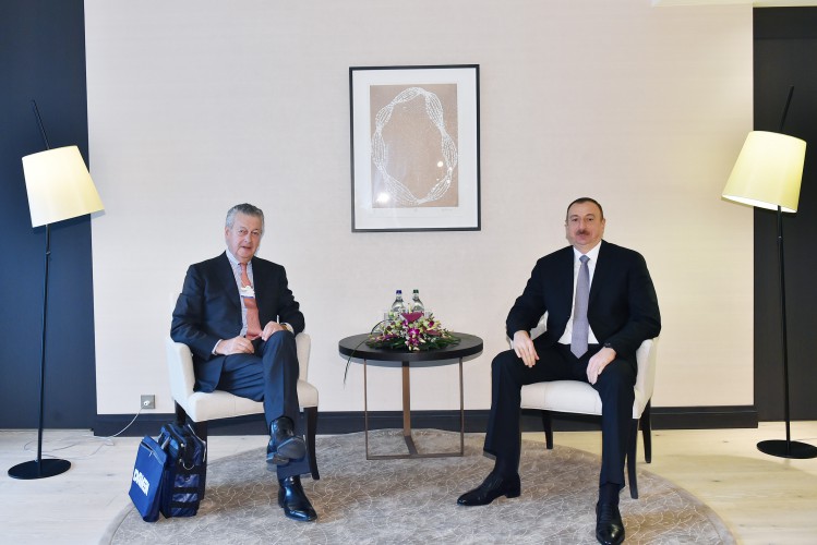 Ильхам Алиев встретился с главой нидерландской компании «Damen Shipyards Group» - ФОТО