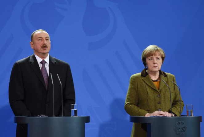 Баку-Берлин: готова ли Германия к роли европейского лидера?