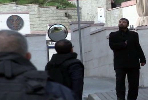 В Стамбуле обезврежен мужчина, грозивший взорвать бомбу возле консульства США